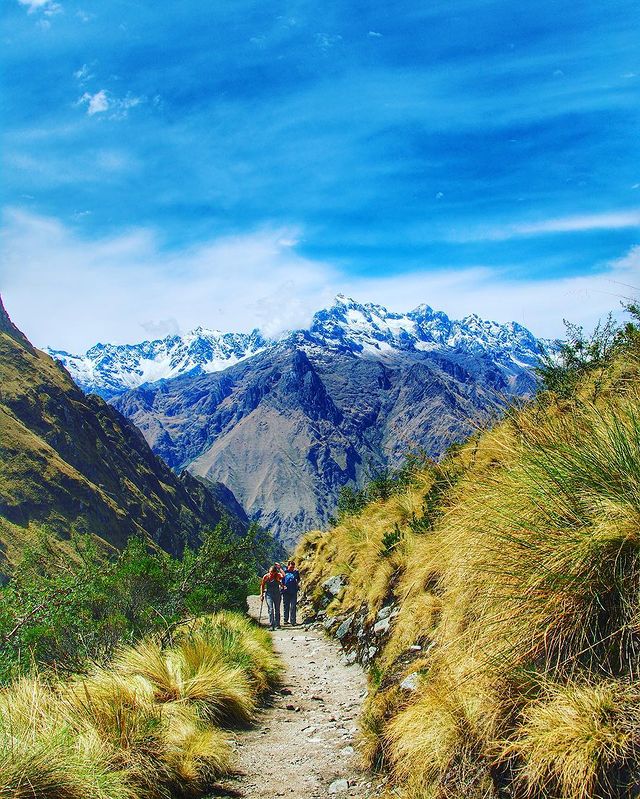 Hike to Llulluchapampa